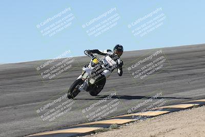 media/Oct-13-2025-Moto Forza (Mon) [[a66d839500]]/4-C Group/Session 2 (Bowl)/